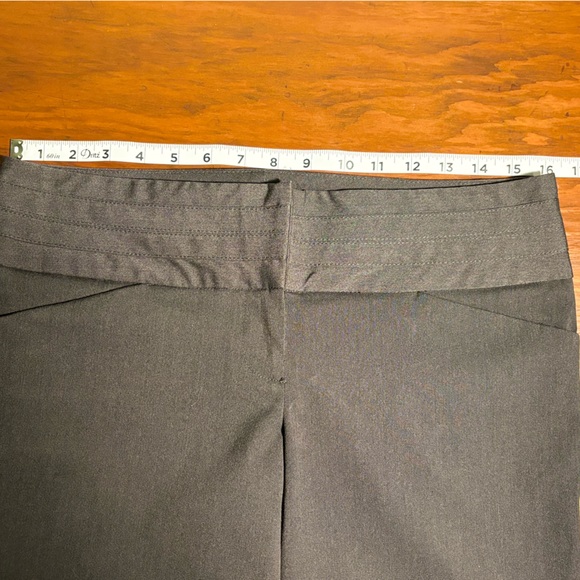 The Limited exact stretch women’s gray tapered pants size 8. NWOT - Picture 5 of 8